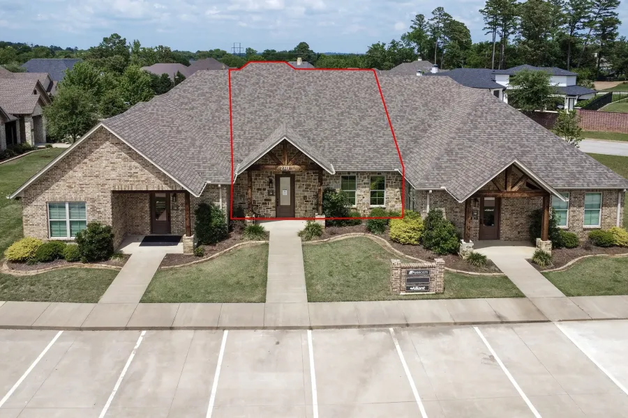 Office For Rent in Smith County , 2311 Dueling Oaks Drive 20, Tyler, Texas 75703, 0, 0, Garage spaces, 0 Sqft, built in 2017, Preowned, Price $2,331, mls#20943670, Real Estate Agent in Tyler, Homes For Rent in Smith county, Homes For Rent in Tyler, Realtor in Tyler Texas, Real Estate Brokerage Independent Realty Texas, Luminita Cordes Realtor