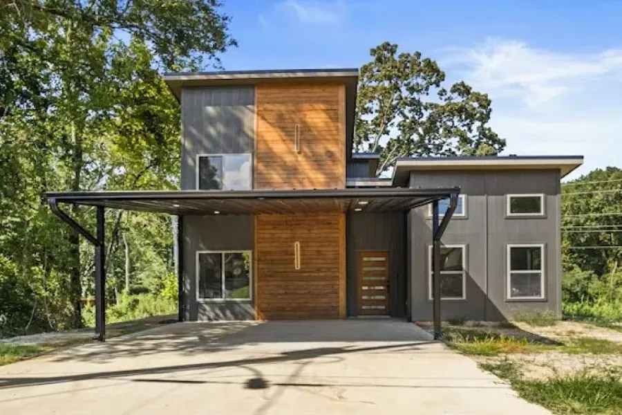 View of front of home with concrete driveway