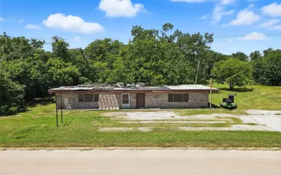 Retail For Sale in Wise County , 2003 Tx-101, Bridgeport, Texas 76431, 0, 0, Garage spaces, 0 Sqft, built in 1975, Preowned, Price $289,999, mls#21011711, Real Estate Agent in Bridgeport, Homes For Sale in Wise county, Homes For Sale in Bridgeport, Realtor in Bridgeport Texas, Real Estate Brokerage Independent Realty Texas, Luminita Cordes Realtor