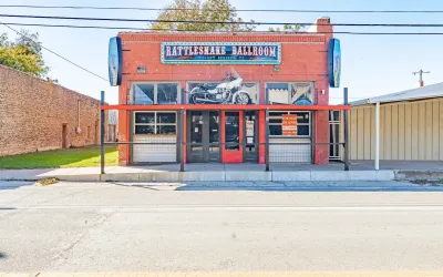 Retail For Sale in Bosque County , 4153 3rd Street, Walnut Springs, Texas 76690, 0, 0, Garage spaces, 0 Sqft, built in 1895, Preowned, Price $250,000, mls#21112659, Real Estate Agent in Walnut Springs, Homes For Sale in Bosque county, Homes For Sale in Walnut Springs, Realtor in Walnut Springs Texas, Real Estate Brokerage Independent Realty Texas, Luminita Cordes Realtor