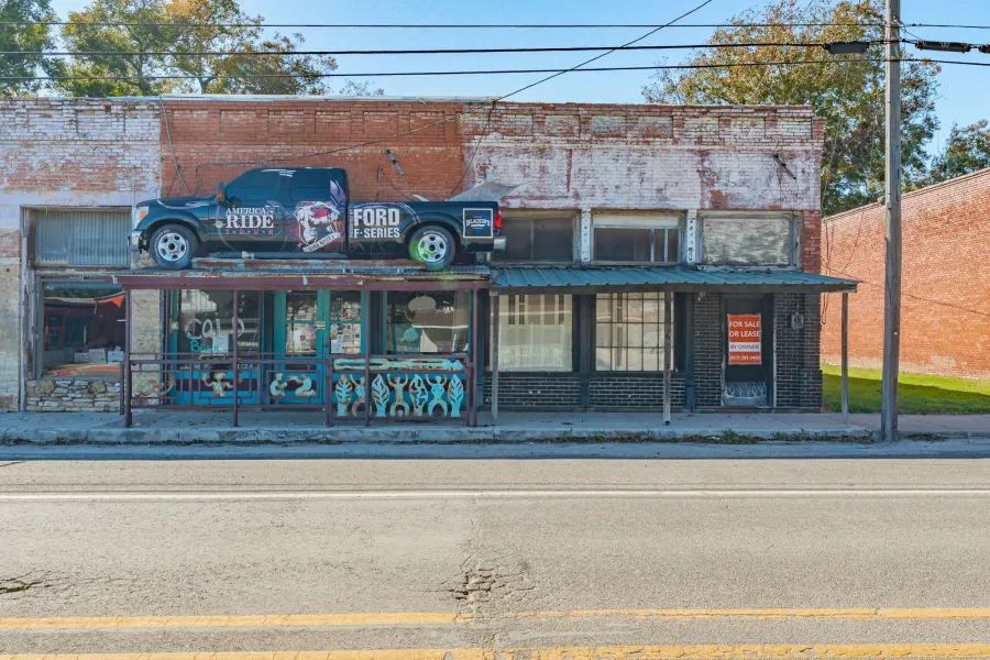 Retail For Sale in Bosque County , 4149 & 4147 3rd Street, Walnut Springs, Texas 76690, 0, 0, Garage spaces, 3,800 Sqft, built in 1895, Preowned, Price $450,000, mls#21112652, Real Estate Agent in Walnut Springs, Homes For Sale in Bosque county, Homes For Sale in Walnut Springs, Realtor in Walnut Springs Texas, Real Estate Brokerage Independent Realty Texas, Luminita Cordes Realtor