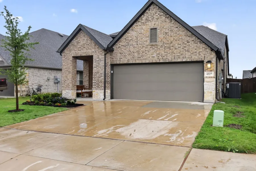 Single Family Residence For Sale in Rockwall County , 4327 Anglers Way, Royse City, Texas 75189, 3 Bedrooms, 3 Bathrooms, 2 Garage spaces, 2,174 Sqft, built in 2024, Preowned, Price $362,500, mls#21141341, Real Estate Agent in Royse City, Homes For Sale in Rockwall county, Homes For Sale in Royse City, Realtor in Royse City Texas, Real Estate Brokerage Independent Realty Texas, Luminita Cordes Realtor
