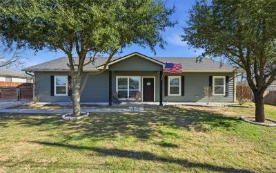 Single Family Residence For Sale in Mc Lennan County , 12992 Old Dallas Road, West, Texas 76691, 3 Bedrooms, 2 Bathrooms, Garage spaces, 1,696 Sqft, built in 2015, Price $389,900, mls#21155512, Real Estate Agent in West, Homes For Sale in Mc Lennan county, Homes For Sale in West, Realtor in West Texas, Real Estate Brokerage Independent Realty Texas, Luminita Cordes Realtor
