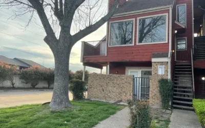Condominium For Sale in Dallas County , 9821 Walnut Street 205, Dallas, Texas 75243, 2 Bedrooms, 2 Bathrooms, Garage spaces, 894 Sqft, built in 1981, Preowned, Price $55,000, mls#21147822, Real Estate Agent in Dallas, Homes For Sale in Dallas county, Homes For Sale in Dallas, Realtor in Dallas Texas, Real Estate Brokerage Independent Realty Texas, Luminita Cordes Realtor