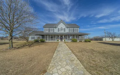 Farm For Sale in Johnson County , 6438 FM 4, Cleburne, Texas 76044, 4 Bedrooms, 3 Bathrooms, 2 Garage spaces, 2,630 Sqft, built in 2000, Price $677,500, mls#21173582, Real Estate Agent in Cleburne, Homes For Sale in Johnson county, Homes For Sale in Cleburne, Realtor in Cleburne Texas, Real Estate Brokerage Independent Realty Texas, Luminita Cordes Realtor