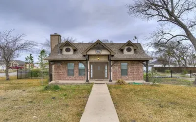 Single Family Residence For Sale in Collin County , 110 Reese Street, Josephine, Texas 75173, 3 Bedrooms, 2 Bathrooms, Garage spaces, 1,500 Sqft, built in 2016, Preowned, Price $220,000, mls#21187720, Real Estate Agent in Josephine, Homes For Sale in Collin county, Homes For Sale in Josephine, Realtor in Josephine Texas, Real Estate Brokerage Independent Realty Texas, Luminita Cordes Realtor
