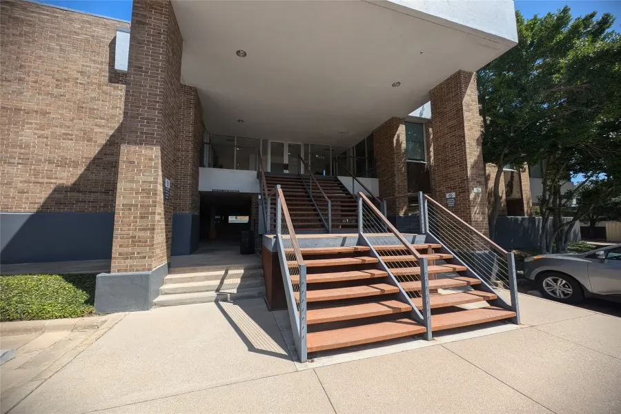 Office For Rent in Dallas County , 13150 Coit Road, Dallas, Texas 75240, 0, 0, Garage spaces, 0 Sqft, built in 1979, Preowned, Price $450, mls#21191494, Real Estate Agent in Dallas, Homes For Rent in Dallas county, Homes For Rent in Dallas, Realtor in Dallas Texas, Real Estate Brokerage Independent Realty Texas, Luminita Cordes Realtor