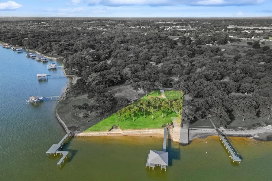 Improved Land For Sale in Tarrant County , 12424 Lake Forest Drive, Azle, Texas 76020, 0, 0, Garage spaces, 0 Sqft, built in 0, Price $999,999, mls#21194743, Real Estate Agent in Azle, Homes For Sale in Tarrant county, Homes For Sale in Azle, Realtor in Azle Texas, Real Estate Brokerage Independent Realty Texas, Luminita Cordes Realtor