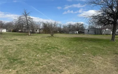 Improved Land For Sale in Mc Lennan County , 4700 Florida, Waco, Texas 76705, 0, 0, Garage spaces, 0 Sqft, built in 0, Price $69,900, mls#21215332, Real Estate Agent in Waco, Homes For Sale in Mc Lennan county, Homes For Sale in Waco, Realtor in Waco Texas, Real Estate Brokerage Independent Realty Texas, Luminita Cordes Realtor