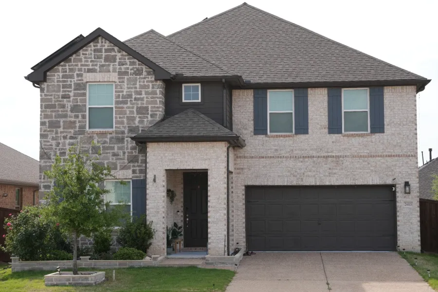 Single Family Residence For Sale in Collin County , 2603 Lemon Mint Lane, Melissa, Texas 75454, 5 Bedrooms, 3 Bathrooms, 2 Garage spaces, 2,870 Sqft, built in 2022, Price $499,900, mls#21216511, Real Estate Agent in Melissa, Homes For Sale in Collin county, Homes For Sale in Melissa, Realtor in Melissa Texas, Real Estate Brokerage Independent Realty Texas, Luminita Cordes Realtor
