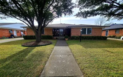 Duplex For Sale in Dallas County , 11040 Wyatt Street, Dallas, Texas 75218, 4 Bedrooms, 2 Bathrooms, 1 Garage spaces, 0 Sqft, built in 1959, Preowned, Price $450,000, mls#21197746, Real Estate Agent in Dallas, Homes For Sale in Dallas county, Homes For Sale in Dallas, Realtor in Dallas Texas, Real Estate Brokerage Independent Realty Texas, Luminita Cordes Realtor