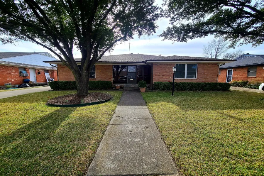 Duplex For Sale in Dallas County , 11040 Wyatt Street, Dallas, Texas 75218, 4 Bedrooms, 2 Bathrooms, 1 Garage spaces, 0 Sqft, built in 1959, Preowned, Price $450,000, mls#21197746, Real Estate Agent in Dallas, Homes For Sale in Dallas county, Homes For Sale in Dallas, Realtor in Dallas Texas, Real Estate Brokerage Independent Realty Texas, Luminita Cordes Realtor