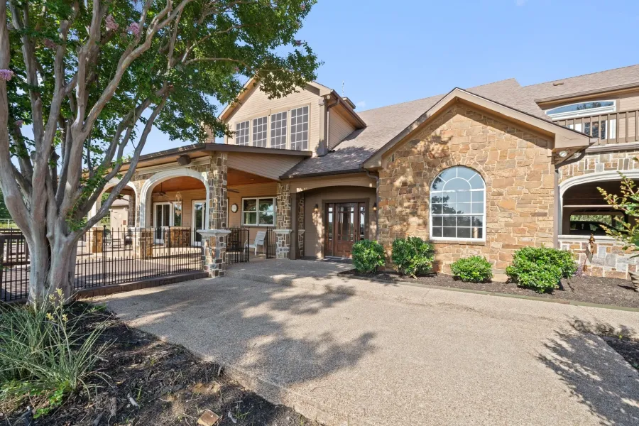 Farm For Sale in Denton County , 6068 NORTHVIEW Court, Aubrey, Texas 76227, 5 Bedrooms, 5 Bathrooms, 4 Garage spaces, 5,625 Sqft, built in 1994, Preowned, Price $2,100,000, mls#21232189, Real Estate Agent in Aubrey, Homes For Sale in Denton county, Homes For Sale in Aubrey, Realtor in Aubrey Texas, Real Estate Brokerage Independent Realty Texas, Luminita Cordes Realtor