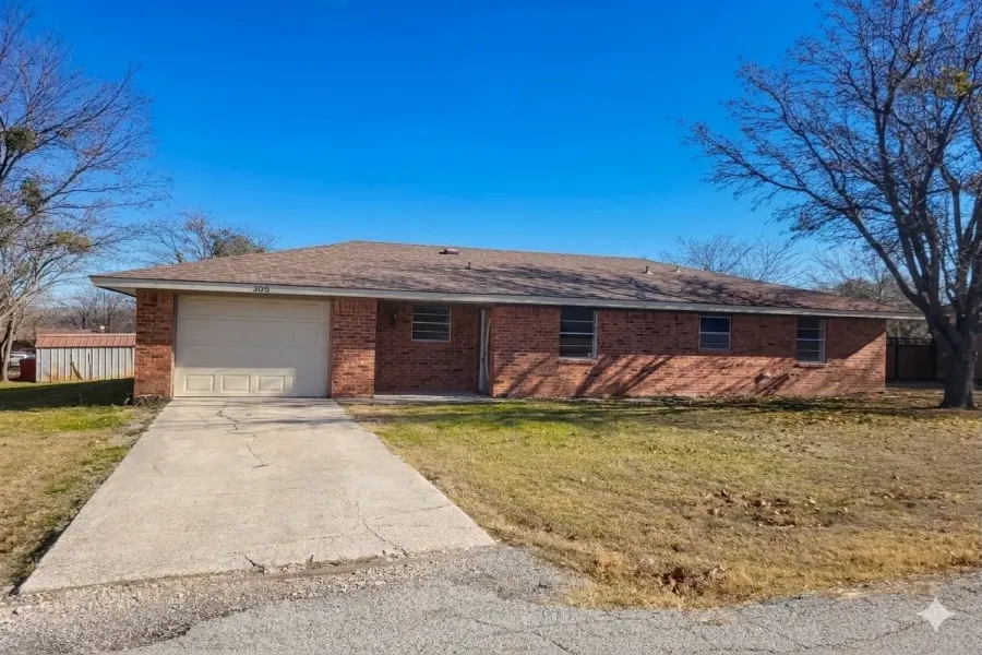 Welcoming curb appeal