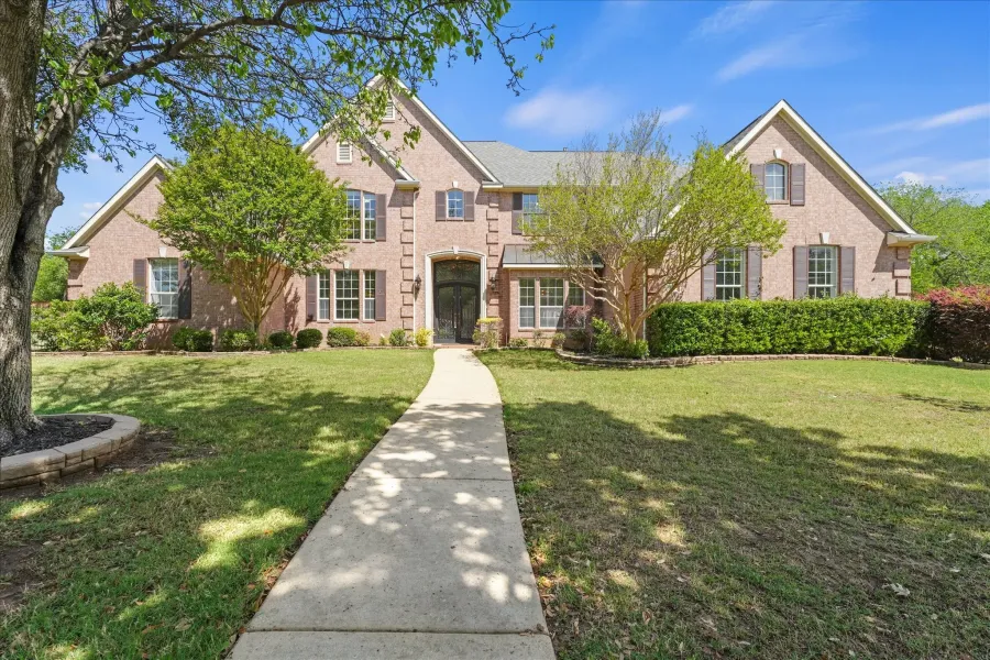Single Family Residence For Sale in Tarrant County , 503 Indian Paintbrush Way, Southlake, Texas 76092, 5 Bedrooms, 4 Bathrooms, 3 Garage spaces, 4,718 Sqft, built in 2001, Price $1,450,000, mls#21226510, Real Estate Agent in Southlake, Homes For Sale in Tarrant county, Homes For Sale in Southlake, Realtor in Southlake Texas, Real Estate Brokerage Independent Realty Texas, Luminita Cordes Realtor