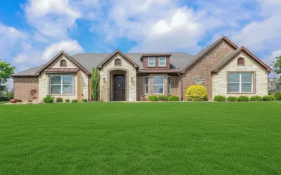 Single Family Residence For Sale in Grayson County , 31 Golf Walk Circle, Denison, Texas 75020, 4 Bedrooms, 3 Bathrooms, 2 Garage spaces, 2,245 Sqft, built in 2022, Preowned, Price $519,900, mls#21246367, Real Estate Agent in Denison, Homes For Sale in Grayson county, Homes For Sale in Denison, Realtor in Denison Texas, Real Estate Brokerage Independent Realty Texas, Luminita Cordes Realtor