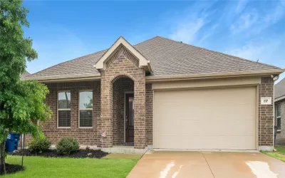 Single Family Residence For Sale in Collin County , 817 Spruce Lane, Princeton, Texas 75407, 4 Bedrooms, 2 Bathrooms, 2 Garage spaces, 1,838 Sqft, built in 2019, Preowned, Price $315,000, mls#21248495, Real Estate Agent in Princeton, Homes For Sale in Collin county, Homes For Sale in Princeton, Realtor in Princeton Texas, Real Estate Brokerage Independent Realty Texas, Luminita Cordes Realtor