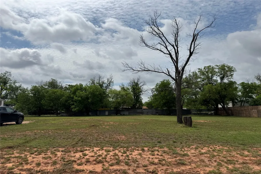 Improved Land For Sale in Taylor County , 1605 Delano Street, Abilene, Texas 79601, 0, 0, Garage spaces, 0 Sqft, built in 0, Price $10,000, mls#21253520, Real Estate Agent in Abilene, Homes For Sale in Taylor county, Homes For Sale in Abilene, Realtor in Abilene Texas, Real Estate Brokerage Independent Realty Texas, Luminita Cordes Realtor