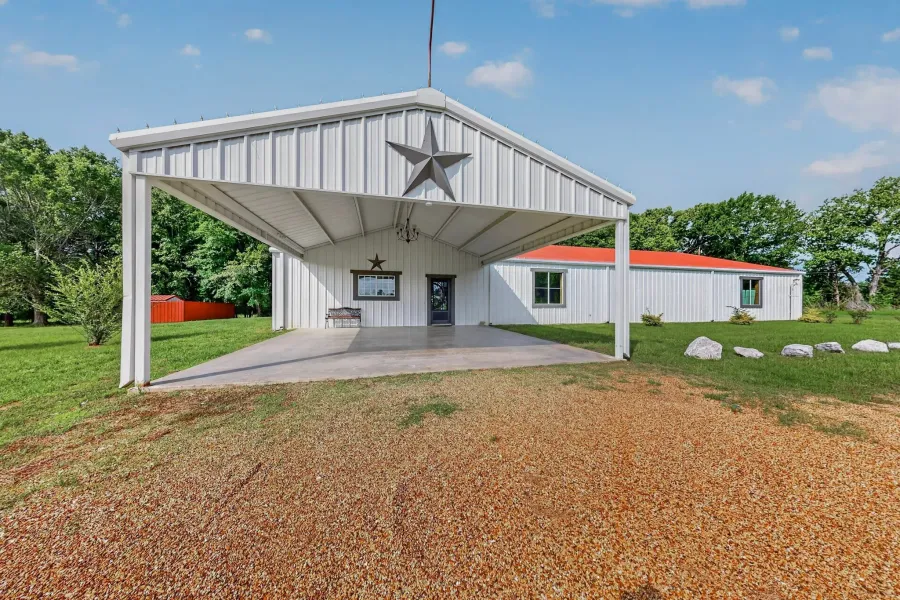 Farm For Sale in Van Zandt County , 400 Van Zant County Road 113, Grand Saline, Texas 75140, 1 Bedroom, 2 Bathrooms, Garage spaces, 5,000 Sqft, built in 2005, Price $750,000, mls#21243735, Real Estate Agent in Grand Saline, Homes For Sale in Van Zandt county, Homes For Sale in Grand Saline, Realtor in Grand Saline Texas, Real Estate Brokerage Independent Realty Texas, Luminita Cordes Realtor