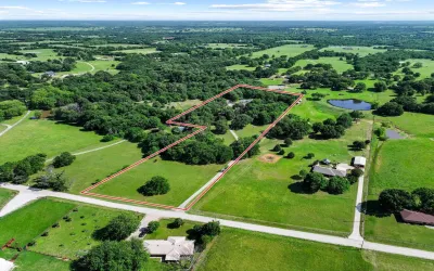 Single Family Residence For Sale in Grayson County , 232 Magnus Road, Denison, Texas 75021, 3 Bedrooms, 3 Bathrooms, Garage spaces, 3,500 Sqft, built in 1998, Price $750,000, mls#21255594, Real Estate Agent in Denison, Homes For Sale in Grayson county, Homes For Sale in Denison, Realtor in Denison Texas, Real Estate Brokerage Independent Realty Texas, Luminita Cordes Realtor