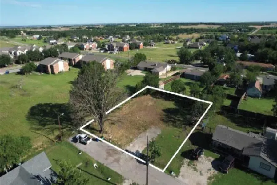 Unimproved Land For Sale in Collin County , 715 W Main Street, Celina, Texas 75009, 0, 0, Garage spaces, 0 Sqft, built in 0, Price $298,000, mls#21224391, Real Estate Agent in Celina, Homes For Sale in Collin county, Homes For Sale in Celina, Realtor in Celina Texas, Real Estate Brokerage Independent Realty Texas, Luminita Cordes Realtor