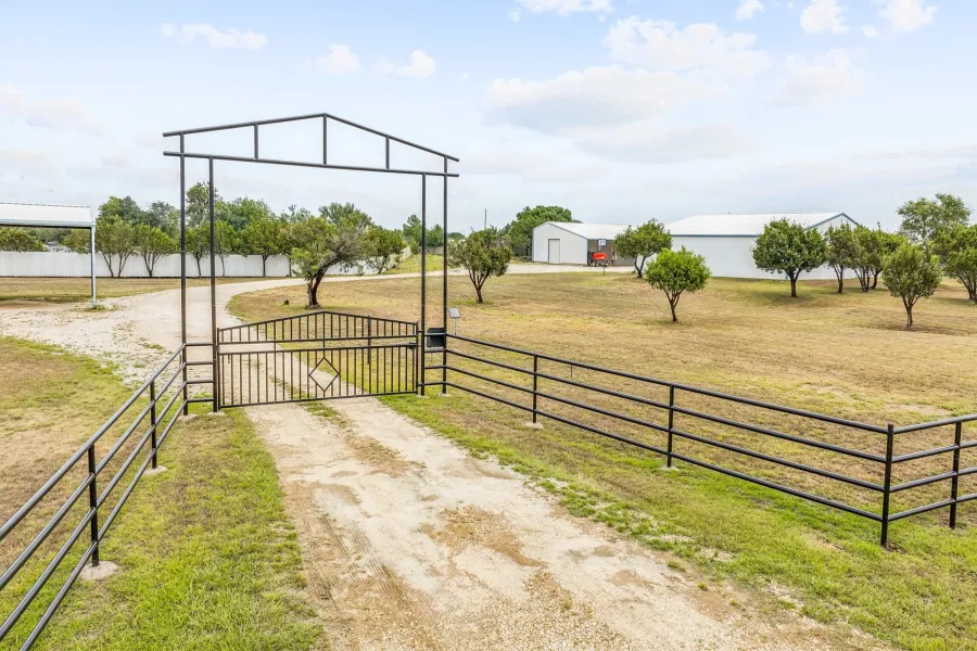 Industrial For Sale in Erath County , 7517A US Highway 67, Stephenville, Texas 76401, 0, 0, Garage spaces, 0 Sqft, built in 1985, Preowned, Price $950,000, mls#21256983, Real Estate Agent in Stephenville, Homes For Sale in Erath county, Homes For Sale in Stephenville, Realtor in Stephenville Texas, Real Estate Brokerage Independent Realty Texas, Luminita Cordes Realtor
