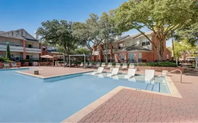Apartment For Rent in Dallas County , 17250 Knoll Trail Drive 403, Dallas, Texas 75248, 1 Bedroom, 1 Bathroom, 1 Garage spaces, 1,048 Sqft, built in 1990, Preowned, Price $2,175, mls#21257459, Real Estate Agent in Dallas, Homes For Rent in Dallas county, Homes For Rent in Dallas, Realtor in Dallas Texas, Real Estate Brokerage Independent Realty Texas, Luminita Cordes Realtor