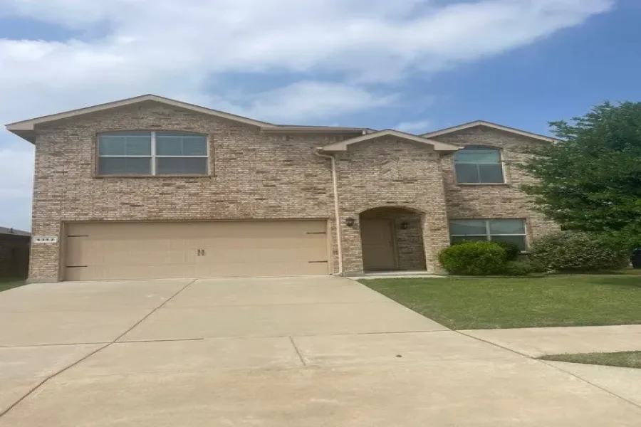 Single Family Residence For Sale in Tarrant County , 6352 Porthole Lane, Fort Worth, Texas 76179, 4 Bedrooms, 3 Bathrooms, 2 Garage spaces, 2,508 Sqft, built in 2018, Preowned, Price $370,000, mls#21252637, Real Estate Agent in Fort Worth, Homes For Sale in Tarrant county, Homes For Sale in Fort Worth, Realtor in Fort Worth Texas, Real Estate Brokerage Independent Realty Texas, Luminita Cordes Realtor