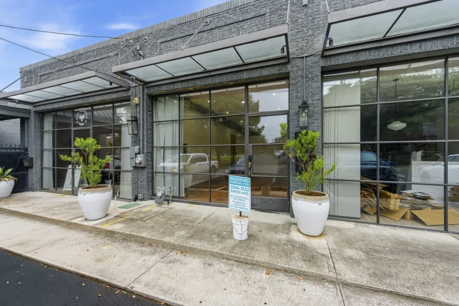 Office For Rent in Dallas County , 3106 Swiss Avenue 3110, Dallas, Texas 75204, 0, 0, Garage spaces, 0 Sqft, built in 1940, Preowned, Price $4,250, mls#21259180, Real Estate Agent in Dallas, Homes For Rent in Dallas county, Homes For Rent in Dallas, Realtor in Dallas Texas, Real Estate Brokerage Independent Realty Texas, Luminita Cordes Realtor