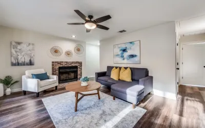 Condominium For Rent in Tarrant County , 2100 Rainbow Drive 4111, Arlington, Texas 76011, 2 Bedrooms, 1 Bathroom, Garage spaces, 963 Sqft, built in 1983, Price $1,600, mls#21260402, Real Estate Agent in Arlington, Homes For Rent in Tarrant county, Homes For Rent in Arlington, Realtor in Arlington Texas, Real Estate Brokerage Independent Realty Texas, Luminita Cordes Realtor