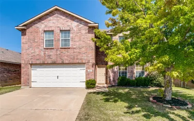 Single Family Residence For Sale in Tarrant County , 1629 Quails Nest Drive, Fort Worth, Texas 76177, 5 Bedrooms, 3 Bathrooms, 2 Garage spaces, 2,889 Sqft, built in 2007, Preowned, Price $390,000, mls#21260158, Real Estate Agent in Fort Worth, Homes For Sale in Tarrant county, Homes For Sale in Fort Worth, Realtor in Fort Worth Texas, Real Estate Brokerage Independent Realty Texas, Luminita Cordes Realtor