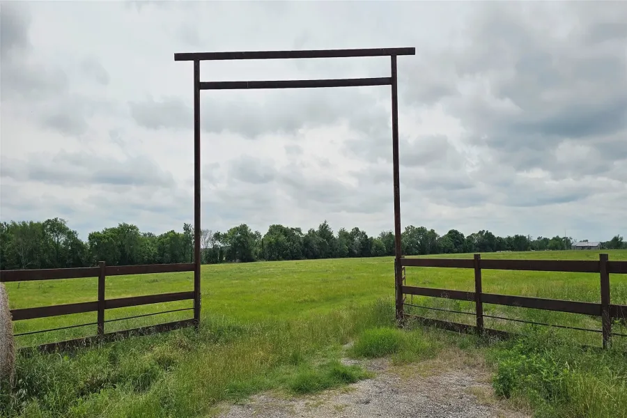 Ranch For Sale in Van Zandt County , 2260 FM 16, Canton, Texas 75103, 0, 0, Garage spaces, 0 Sqft, built in 1970, Price $649,000, mls#21262921, Real Estate Agent in Canton, Homes For Sale in Van Zandt county, Homes For Sale in Canton, Realtor in Canton Texas, Real Estate Brokerage Independent Realty Texas, Luminita Cordes Realtor