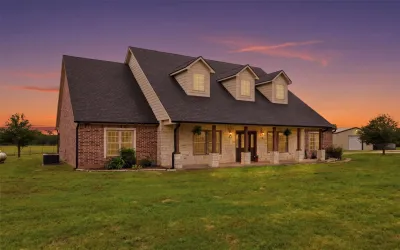 Farm For Sale in Hopkins County , 8737 E FM 1567, Sulphur Springs, Texas 75482, 5 Bedrooms, 3 Bathrooms, 2 Garage spaces, 2,650 Sqft, built in 2013, Price $990,000, mls#21265507, Real Estate Agent in Sulphur Springs, Homes For Sale in Hopkins county, Homes For Sale in Sulphur Springs, Realtor in Sulphur Springs Texas, Real Estate Brokerage Independent Realty Texas, Luminita Cordes Realtor