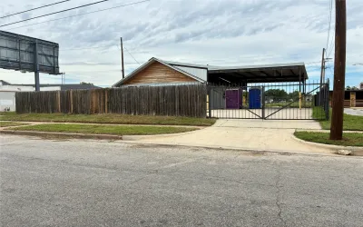 Business For Sale in Tarrant County , 2800 E Belknap, Fort Worth, Texas 76111, 0, 0, Garage spaces, 0 Sqft, built in 1918, Price $600,000, mls#21263956, Real Estate Agent in Fort Worth, Homes For Sale in Tarrant county, Homes For Sale in Fort Worth, Realtor in Fort Worth Texas, Real Estate Brokerage Independent Realty Texas, Luminita Cordes Realtor