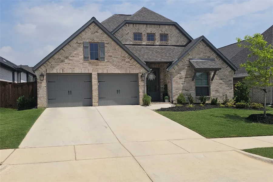 Single Family Residence For Sale in Johnson County , 1817 Buckeye Lane, Mansfield, Texas 76063, 4 Bedrooms, 4 Bathrooms, 2 Garage spaces, 2,635 Sqft, built in 2024, Price $580,000, mls#21255787, Real Estate Agent in Mansfield, Homes For Sale in Johnson county, Homes For Sale in Mansfield, Realtor in Mansfield Texas, Real Estate Brokerage Independent Realty Texas, Luminita Cordes Realtor