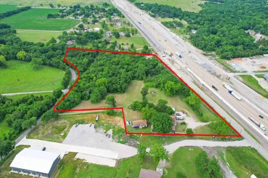 Unimproved Land For Sale in Grayson County , 14564 US Highway 75, Van Alstyne, Texas 75495, 0, 0, Garage spaces, 0 Sqft, built in 1969, Price $3,500,000, mls#21265723, Real Estate Agent in Van Alstyne, Homes For Sale in Grayson county, Homes For Sale in Van Alstyne, Realtor in Van Alstyne Texas, Real Estate Brokerage Independent Realty Texas, Luminita Cordes Realtor