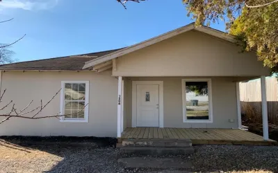 For Sale in Dallas County , 1506 Vermont Avenue, Dallas, Texas 75216, 4 Bedrooms, 2 Bathrooms, Garage spaces, 0 Sqft, built in 1922, Price $275,000, mls#21267196, Real Estate Agent in Dallas, Homes For Sale in Dallas county, Homes For Sale in Dallas, Realtor in Dallas Texas, Real Estate Brokerage Independent Realty Texas, Luminita Cordes Realtor