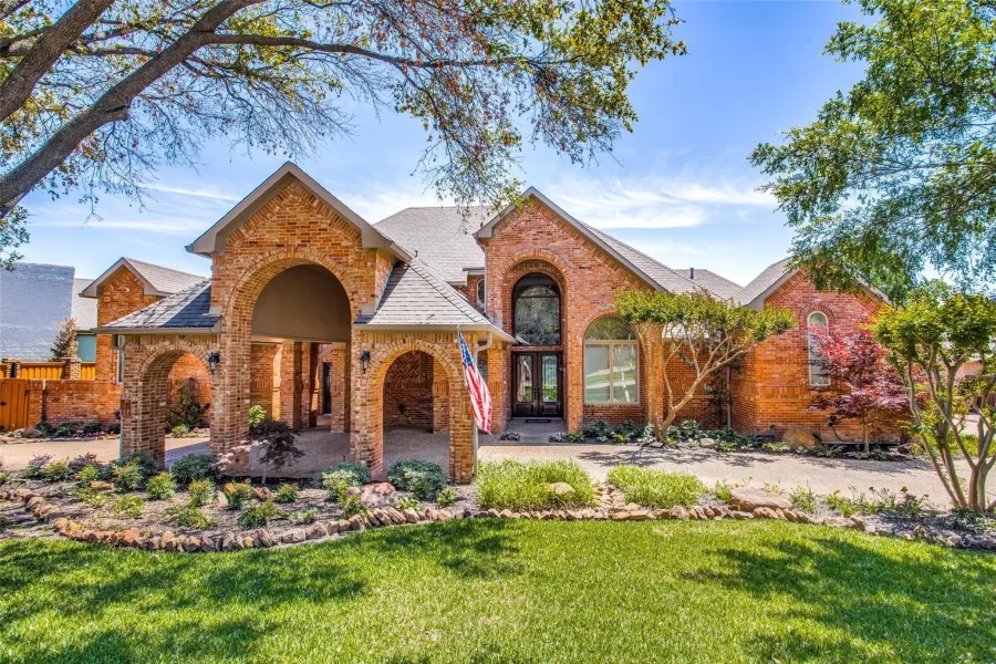 Single Family Residence For Sale in Collin County , 5304 SEASCAPE Lane, Plano, Texas 75093, 5 Bedrooms, 5 Bathrooms, 2 Garage spaces, 5,384 Sqft, built in 1984, Price $2,595,000, mls#21267362, Real Estate Agent in Plano, Homes For Sale in Collin county, Homes For Sale in Plano, Realtor in Plano Texas, Real Estate Brokerage Independent Realty Texas, Luminita Cordes Realtor