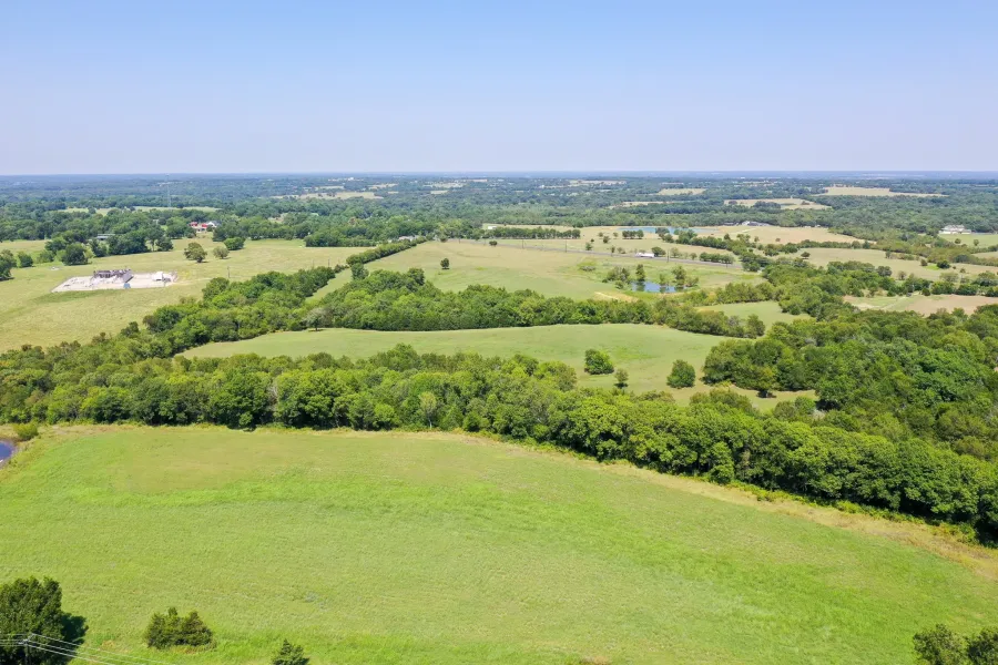 Unimproved Land For Sale in Grayson County , TBD US Hwy 82, Bells, Texas 75414, 0, 0, Garage spaces, 0 Sqft, built in 0, Price $1,400,000, mls#21267464, Real Estate Agent in Bells, Homes For Sale in Grayson county, Homes For Sale in Bells, Realtor in Bells Texas, Real Estate Brokerage Independent Realty Texas, Luminita Cordes Realtor
