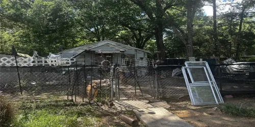 Single Family Residence For Sale in Gregg County , 1421 N 9th Street, Longview, Texas 75601, 2 Bedrooms, 1 Bathroom, Garage spaces, 800 Sqft, built in 1940, Price $60,000, mls#21270039, Real Estate Agent in Longview, Homes For Sale in Gregg county, Homes For Sale in Longview, Realtor in Longview Texas, Real Estate Brokerage Independent Realty Texas, Luminita Cordes Realtor