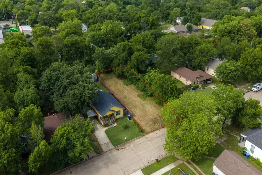 Unimproved Land For Sale in Grayson County , 820 W Day Street, Denison, Texas 75020, 0, 0, Garage spaces, 0 Sqft, built in 0, Price $42,000, mls#21270225, Real Estate Agent in Denison, Homes For Sale in Grayson county, Homes For Sale in Denison, Realtor in Denison Texas, Real Estate Brokerage Independent Realty Texas, Luminita Cordes Realtor