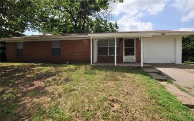 Single Family Residence For Sale in Parker County , 507 N Merrimac Street, Weatherford, Texas 76086, 3 Bedrooms, 1 Bathroom, 1 Garage spaces, 1,008 Sqft, built in 0, Price $229,000, mls#21268169, Real Estate Agent in Weatherford, Homes For Sale in Parker county, Homes For Sale in Weatherford, Realtor in Weatherford Texas, Real Estate Brokerage Independent Realty Texas, Luminita Cordes Realtor
