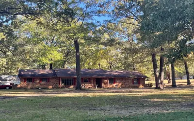 Single Family Residence For Sale in Morris County , 1203 CR 1127, Daingerfield, Texas 75638, 3 Bedrooms, 3 Bathrooms, 2 Garage spaces, 1,800 Sqft, built in 1977, Price $255,000, mls#21270791, Real Estate Agent in Daingerfield, Homes For Sale in Morris county, Homes For Sale in Daingerfield, Realtor in Daingerfield Texas, Real Estate Brokerage Independent Realty Texas, Luminita Cordes Realtor