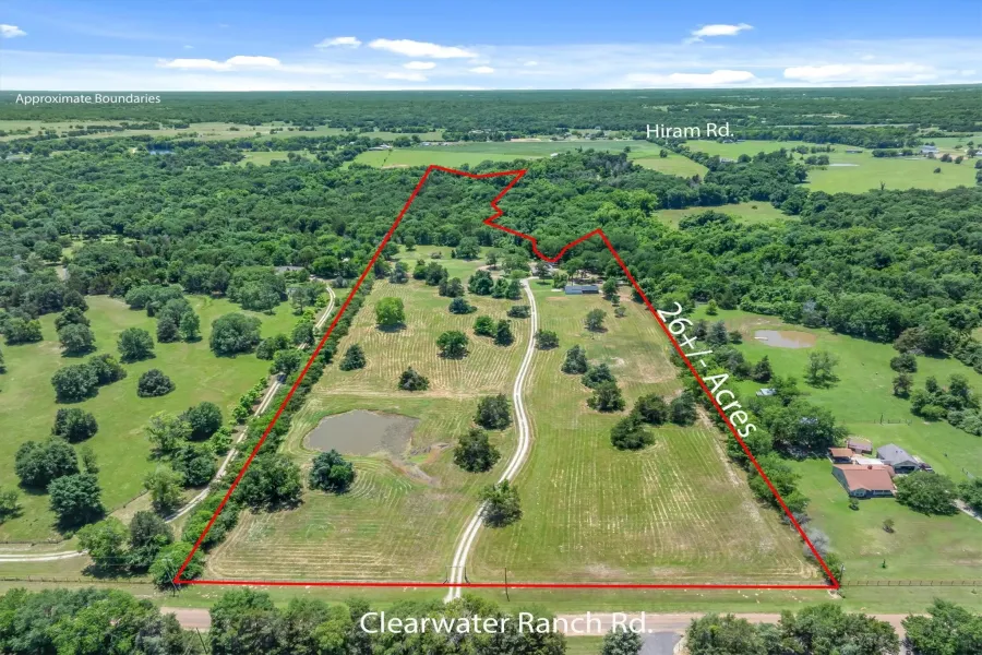 Single Family Residence For Sale in Kaufman County , 6663 CLEARWATER RANCH Road, Wills Point, Texas 75169, 2 Bedrooms, 2 Bathrooms, Garage spaces, 1,966 Sqft, built in 1999, Price $999,900, mls#21271928, Real Estate Agent in Wills Point, Homes For Sale in Kaufman county, Homes For Sale in Wills Point, Realtor in Wills Point Texas, Real Estate Brokerage Independent Realty Texas, Luminita Cordes Realtor