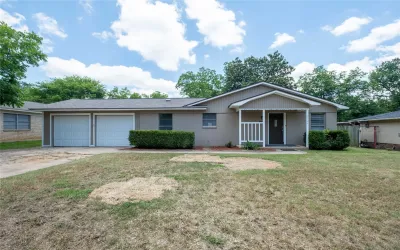 Single Family Residence For Sale in Smith County , 3126 Colgate Avenue, Tyler, Texas 75701, 4 Bedrooms, 3 Bathrooms, 2 Garage spaces, 2,121 Sqft, built in 1958, Price $239,900, mls#21274951, Real Estate Agent in Tyler, Homes For Sale in Smith county, Homes For Sale in Tyler, Realtor in Tyler Texas, Real Estate Brokerage Independent Realty Texas, Luminita Cordes Realtor