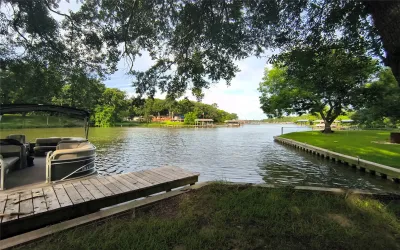 Improved Land For Sale in Henderson County , 180 Arrowhead Street, Mabank, Texas 75156, 0, 0, Garage spaces, 0 Sqft, built in 0, Price $99,000, mls#21275575, Real Estate Agent in Mabank, Homes For Sale in Henderson county, Homes For Sale in Mabank, Realtor in Mabank Texas, Real Estate Brokerage Independent Realty Texas, Luminita Cordes Realtor