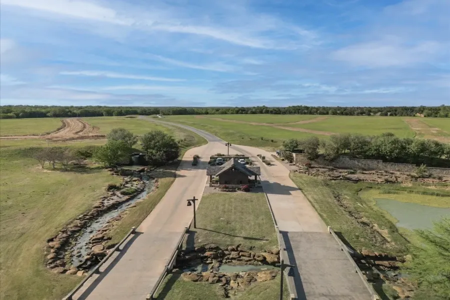 Unimproved Land For Sale in Grayson County , 194 Toscana Circle, Gordonville, Texas 76245, 0, 0, Garage spaces, 0 Sqft, built in 0, Price $34,900, mls#21274586, Real Estate Agent in Gordonville, Homes For Sale in Grayson county, Homes For Sale in Gordonville, Realtor in Gordonville Texas, Real Estate Brokerage Independent Realty Texas, Luminita Cordes Realtor