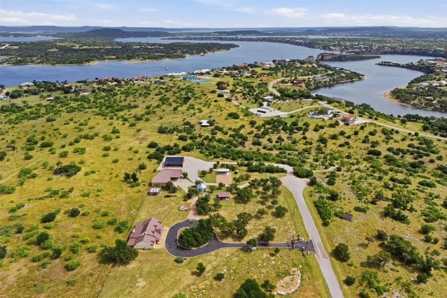 Single Family Residence For Sale in Palo Pinto County , 1083 Antler Drive, Strawn, Texas 76475, 5 Bedrooms, 5 Bathrooms, 8 Garage spaces, 4,686 Sqft, built in 2016, Price $2,650,000, mls#21274348, Real Estate Agent in Strawn, Homes For Sale in Palo Pinto county, Homes For Sale in Strawn, Realtor in Strawn Texas, Real Estate Brokerage Independent Realty Texas, Luminita Cordes Realtor
