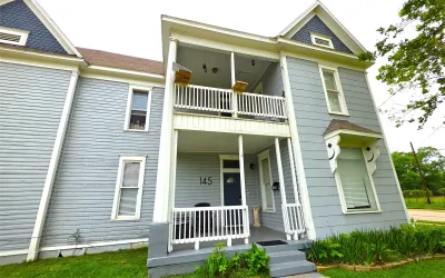 Triplex For Rent in Denton County , 145 N Kealy Street 2, Lewisville, Texas 75057, 1 Bedroom, 1 Bathroom, Garage spaces, 700 Sqft, built in 1905, Price $1,450, mls#21278902, Real Estate Agent in Lewisville, Homes For Rent in Denton county, Homes For Rent in Lewisville, Realtor in Lewisville Texas, Real Estate Brokerage Independent Realty Texas, Luminita Cordes Realtor