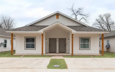 Duplex For Sale in Fannin County , 1807 Franklin Avenue, Bonham, Texas 75418, 0, 0, Garage spaces, 0 Sqft, built in 2024, Price $379,000, mls#21279322, Real Estate Agent in Bonham, Homes For Sale in Fannin county, Homes For Sale in Bonham, Realtor in Bonham Texas, Real Estate Brokerage Independent Realty Texas, Luminita Cordes Realtor